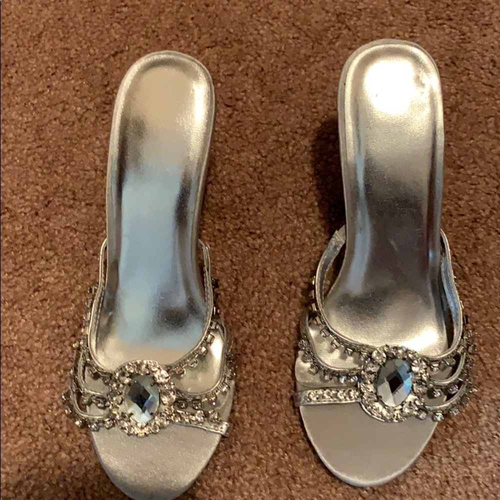 Sandal